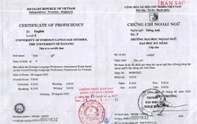 Một hướng dẫn viên du lịch bị thu hồi thẻ vì sử dụng chứng chỉ giả