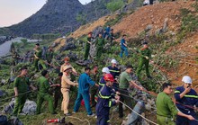 Người đàn ông bị ôtô lùi tông rơi xuống hố sâu 56 m