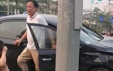 Tài xế xe điên tông hàng chục xe máy tái mét mặt bật khóc:  Thế này có chết tôi không”