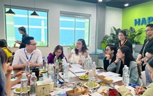 Chỉ 36% lao động ngành ngân hàng hài lòng với lương, thưởng
