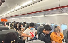 Hàng chục chuyến bay chuyển hướng, delay do thời tiết xấu tại Tân Sơn Nhất