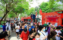 Hà Nội thu 2.400 tỉ đồng từ khách du lịch
