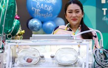 Con gái ông Thaksin tái xuất cùng con 2 ngày tuổi, tiếp tục tranh cử