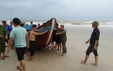 10 ngư dân gặp nạn trên vùng biển Quảng Bình