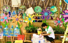 Đến Ngày hội Sống xanh ở TP HCM: Đổi rác lấy quà