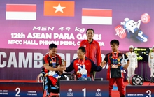 Bơi, cử tạ thắng lớn