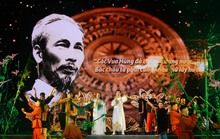 Chương trình nghệ thuật mừng ngày Bác Hồ ra đi tìm đường cứu nước