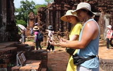 Một chạm để hiểu di sản thế giới Mỹ Sơn
