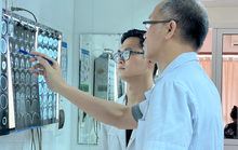Bé trai 3 tuổi bị chó cắn đứt xương hàm