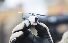 Mỹ tiếp thêm vũ khí cho Ukraine, bao gồm UAV siêu nhỏ