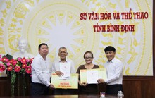 "Mai Vàng tri ân" tặng quà 2 nghệ nhân Minh Đức và Hồ Sừng