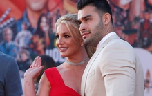 Britney Spears đối mặt cuộc chiến ly hôn chồng trẻ