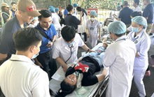 Các bác sĩ Việt - Mỹ thực hành cấp cứu thương tích hàng loạt