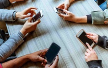 Hạn chế trẻ dùng smartphone