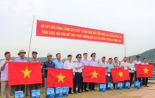 Cảnh sát biển Việt Nam tổ chức nhiều hoạt động đồng hành với ngư dân