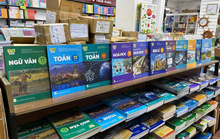 Vật vã tìm sách giáo khoa (*): Có thực sự trao quyền lựa chọn SGK?