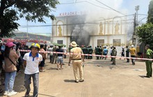 CLIP: Khói lửa bao trùm quán Karaoke Lâm Hiền tại Đắk Lắk