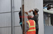 CLIP: Tháo dỡ công trình xây dựng trái phép, nhốt cán bộ ở Bạc Liêu