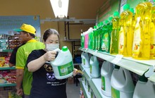 Đưa hàng hóa giá rẻ đến công nhân