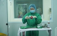 Lần đầu tiên tại Việt Nam thực hiện đồng thời 2 kỹ thuật cao cứu ca ung thư hạch