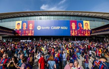 Trụ sở LĐBĐ Tây Ban Nha bị lục soát, CLB Barcelona bị lật lại vụ hối lộ trọng tài