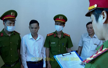 Một chủ tịch xã bị bắt