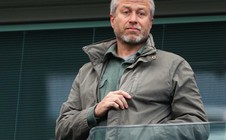 Tỷ phú Roman Abramovich tiêu khối tài sản khổng lồ thế nào?