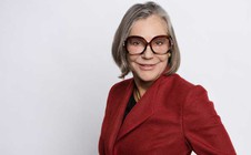 Alice Walton: Người phụ nữ giàu nhất thế giới tiêu tiền thế nào?