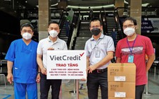 VietCredit tặng thiết bị y tế cho Bệnh viện Đại học Y Dược TP HCM