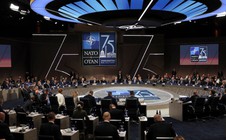 Ukraine ra điều kiện khó cho NATO