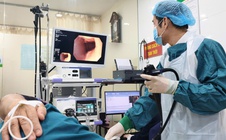 Người bệnh không còn sợ nội soi dạ dày nhờ hệ thống nội soi qua mũi có ứng dụng AI