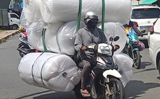 Hiểm họa từ xe chở hàng cồng kềnh