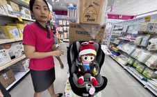 “Chạy đua” tìm mua ghế ngồi ô tô cho trẻ em