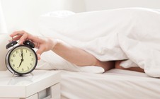 Tiếng Việt giàu đẹp: Vì sao gọi là ngủ nướng?