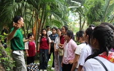 Giúp học sinh chủ động tìm hiểu khoa học