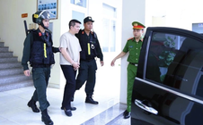 Khách hàng từng mua sản phẩm giả của chồng ca sĩ Đoàn Di Băng kiện được không?