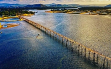 Cầu gỗ Ông Cọp "biến mất" sau bão số 13