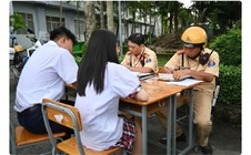Từ kết quả kiểm tra học sinh vi phạm giao thông của Công an TP HCM: Sở GD-ĐT chỉ đạo khẩn
