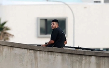 Xả súng ở Úc: Hai nghi phạm là cha con, số người thiệt mạng tăng lên