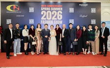 May Cao Nguyễn kỷ niệm 15 năm, ra mắt BST Xuân Hè 2026 "Green Flag"