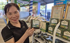 Đặc sản vùng miền sắp đổ bộ về trung tâm TPHCM cho người dân sắm Tết sớm