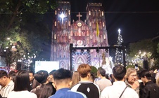 VIDEO: Hàng vạn người dân Hà Nội chào đón Giáng sinh 2025