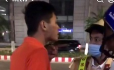 Nam thanh niên "rượu vào" to tiếng lăng mạ, đấm CSGT