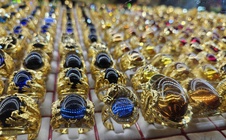 Sáng 25-12, giá vàng miếng SJC, vàng nhẫn rời mốc đỉnh lịch sử