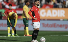 Salah lập đại công, "Pharaohs" Ai Cập vào vòng knock-out Cúp châu Phi