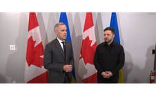 Trên đường đến Mỹ, tổng thống Ukraine nhận “tin vui”