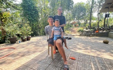 NHỮNG NGƯỜI VẼ LẠI ĐỜI MÌNH: Đi qua bóng tối