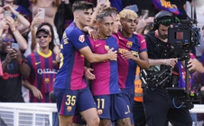 Trọng tài Hernández gây sốc cả Real Madrid lẫn Barcelona ở "El Clasico"