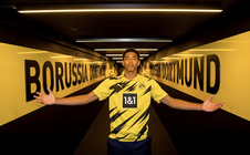 Em trai Jude Bellingham gia nhập Dortmund với mức phí kỷ lục