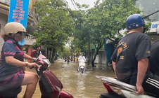 Hình ảnh đường phố Huế "lạ lùng" giữa mùa hè